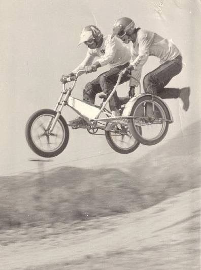 Transportation Pictures, Banana Seat Bike, Bmx Cruiser, Vintage Bmx Bikes, Bmx Racing, Bike Safety, Bmx Freestyle, Motorcycle Pictures, Vintage Motocross