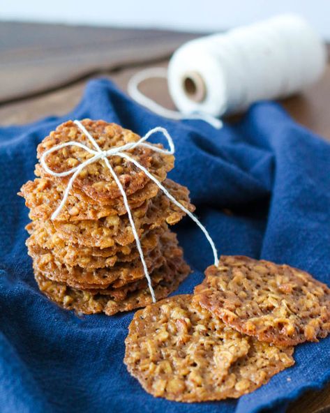 Pecan Lace Cookies, Lace Cookies Recipe, Oatmeal Lace Cookies, Wright Family, Spoon Cookies, Lace Cookies, Pecan Rolls, Pecan Cookies, Oatmeal Cookie Recipes