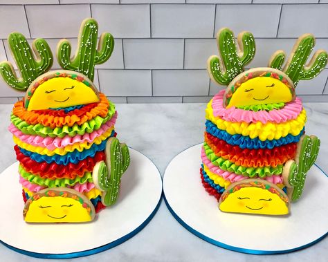 Taco Bout 2 Cake, Taco Tuesday Cake Ideas, Taco Themed Cake, Taco Smash Cake, Taco Cakes, Taco Party Cake, Taco Birthday Cake, Taco Theme Cake, Taco Twosday Birthday Cake