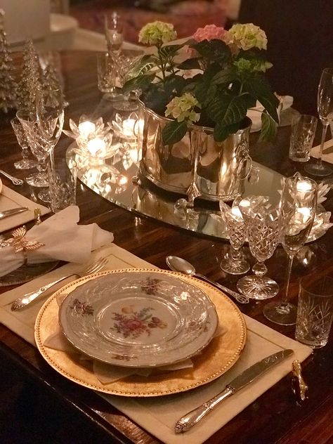 Aesthetic Table Decor Dinner, Fancy Dining Table, Table Setting Design, Formal Table Setting, Fancy Table, Table Setting Inspiration, Table Setting Decor, Dinner Table Setting, Dinner Table Decor