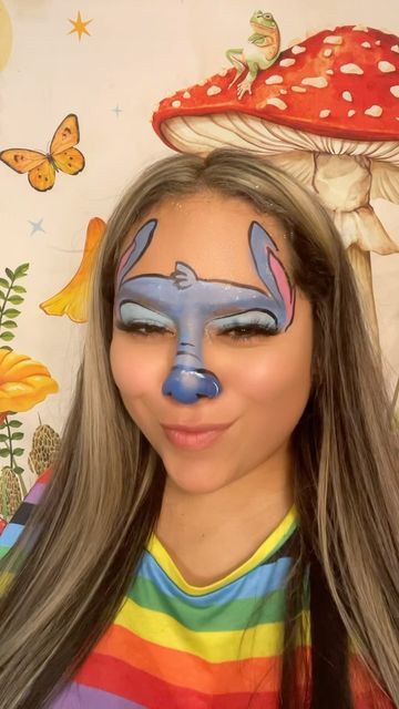 Stitch Make Up Halloween Makeup, Stitch Makeup Ideas, Stitch Face Paint Easy, Stitch Eye Makeup, Stitch Makeup Halloween, Stitch Halloween Makeup, Stitch Makeup Look, Stitch Face Paint, Stitches Makeup