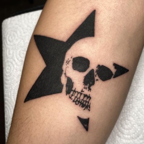 Booking December ☠️☠️☠️ | Instagram Punk Rock Tattoo Ideas, Wrist Sleeve Tattoo, Goth Sleeve Tattoo, Edgy Matching Tattoos, Alt Tats, Rock Band Tattoos, Rock Tattoo Ideas, Skull Flash Tattoo, High Contrast Tattoo