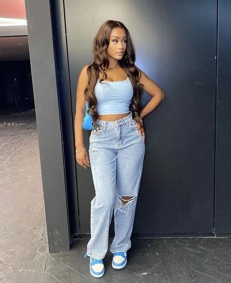 Mom Jeans Outfit Summer Crop Tops, Carolina Blue Dunks Outfit, Blue And White Dunks Outfit Black Women, Blue Tint Dunks Outfit, Dunks Jeans Outfit, Blue Dunks Outfit Woman, Dark Blue Dunks Outfit, Polar Blue Dunks Outfit, Blue Body Suit Outfit