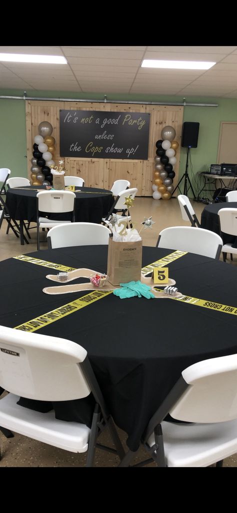 Police party center pieces Sheriff Centerpieces, Birthday Party Police Theme, Deputy Retirement Party Ideas, Fbi Party Decorations, Prison Theme Party Ideas, Police Cadet Graduation Party, Police Retirement Party Decorations, Retirement Party Ideas For Police Officers, Fbi Party Ideas