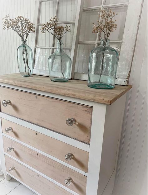 Refinish Dresser, Kitchen Hutch Decor, Dresser Inspo, Raw Wood Furniture, Modern Farmhouse Furniture, Colorful Dresser, Dresser Refinish, Revamp Furniture, Furniture Flip