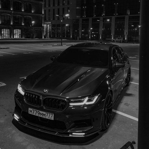 Bmw Black And White, Bmw Black, Aesthetic Cars, Bmw Girl, Pretty Brunette, Pretty Cars, Bmw M4, Luxury Cars, Dream Cars