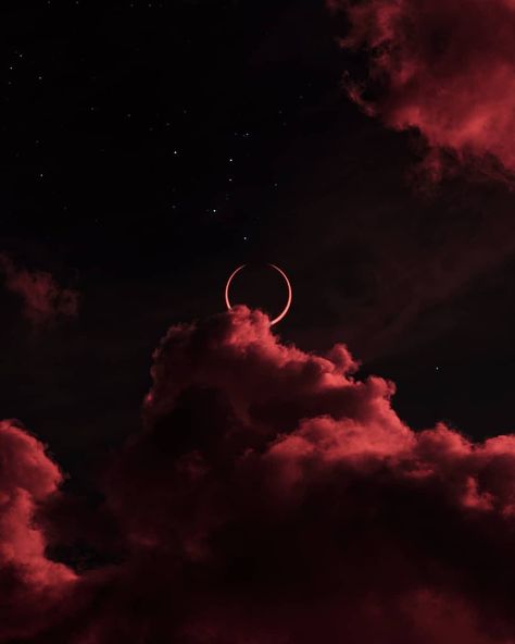 Love Asthetic Wallpers Dark, Asthetic Picture Dp Dark, Anime Asthetic Wallpers Dark, Moon Asthetic Wallpers, Love Asthetic Wallpers, Red Moon Aesthetic, Red Skies Aesthetic, Asthetic Wallpers Iphone, Iphone Backgrounds Nature