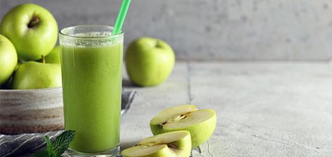 Green Apple Juice, Apple Juice Recipe, Green Apple Smoothie, Fruit Vegetable Smoothie, Raw Almond Butter, Apple Smoothie, Full Body Cleanse, Veggie Meals, Apple Varieties