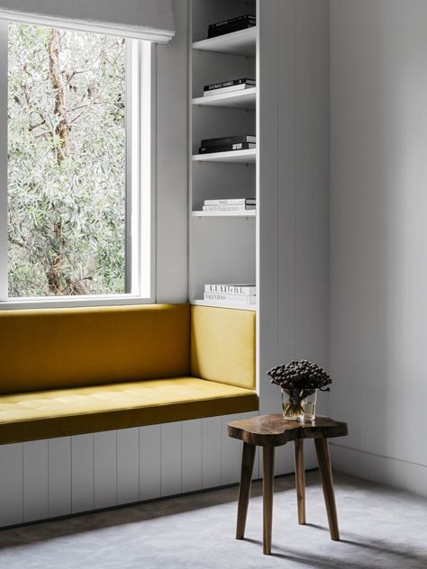 Window Seat With Bookshelves, Reading Nook Window, Built In Bench Seating, Window Bench Seat, Window Seat Design, Window Nook, Bedroom Nook, Built In Banquette, Est Living