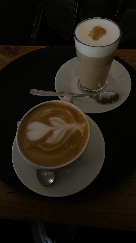 #coffee #aesthetic Cafe Story, Cafe Instagram Story, Caffe Aesthetic, Coffee Cafe Aesthetic, Cappuccino Aesthetic, Cafe Aesthetic, Delicacy Food, Coffee Photography, Coffee Date