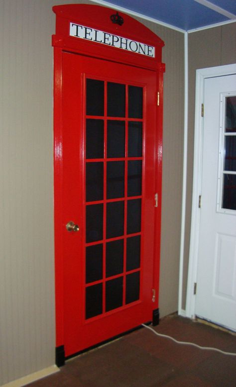 British Bedroom, London Phone Booth, Red Phone Booth, Bedroom Closet Doors, British Decor, Red Telephone Box, Workout Room Home, Telephone Box, Telephone Booth