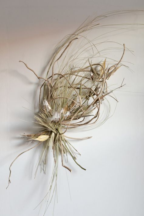 Ashn Earth, Dried Floral Wreaths, Floral Designs Arrangements, Dried Flowers Diy, Dried Wreath, Easter Designs, Natural Wreath, Dried Flower Wreaths, Twig Wreath