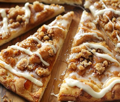 Sweet and Crunchy Cinnamon-Sugar Pizza – Chloe foods Homemade Dessert Pizza, Cinnamon Sugar Desserts, Cinnabon Recipe, Pizza Dough From Scratch, Dessert Pizza Recipes, Cinnamon Desserts, Sweet Pizza, Crescent Recipes, Family Desserts