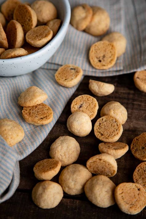 Tiny Cookies Recipe, Tiny Cookies Bite Size, Mini Chocolate Chip Cookies Recipe, Tiny Cookies, Mini Chocolate Chip Cookies, Kids Recipe, Bite Size Cookies, Homemade Chocolate Chips, Homemade Chocolate Chip Cookies