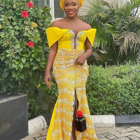 Yellow Asoebi Lace Styles, Yellow Lace Asoebi Styles, Yellow Asoebi, Wedding Flow, Lace Asoebi, Latest Lace Styles, Lace Asoebi Styles, Asoebi Lace Styles, Asoebi Lace