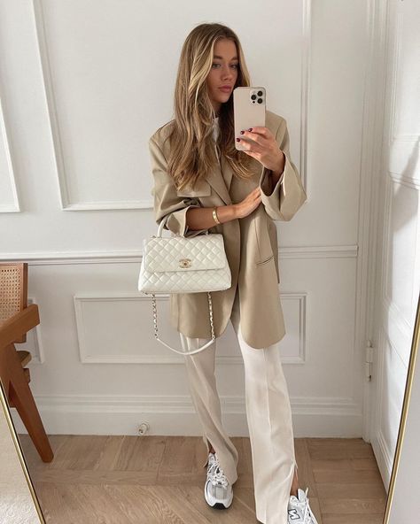 Lovisa Barkman on Instagram: “Monday look 🤍” Scandi Muses, Beige Blazer Outfit, Balance Outfit, Chanel Bag Outfit, Swedish Girl, Beige Hose, Purse Chanel, Beige Suits, Corporate Attire