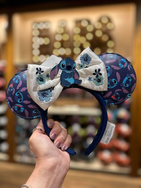 Stitch Shows Off His Adorable Side With These Stitch Ears Stitch Minnie Ears, Disney Ears Stitch, Lilo And Stitch Mickey Ears, Disney Shopping List, Blocked Ears, All Disney Characters, Stitch Ears, Diy Disney Ears, Disney Ears Headband