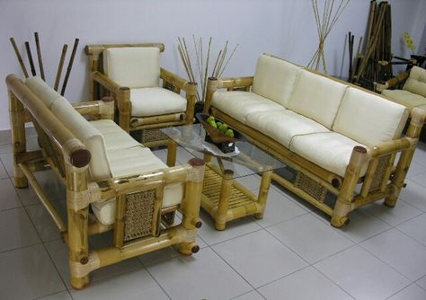 . Bamboo Sofa Living Rooms, Guadua Ideas, Bamboo Sofa Set, Bamboo Daybed, Bamboo Furniture Vintage, Log Furniture Plans, Sala Set, Bamboo Furniture Diy, Sofa Living Rooms