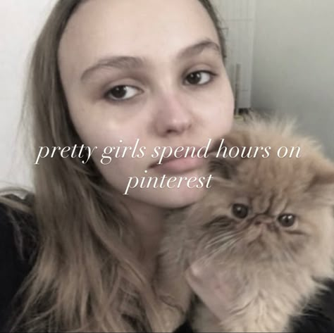 Girlblogger Pfp, Girlblogger Aesthetic Pfp, Whisper Coquette, Lana Del Rey Vinyl, Coquette Whispers Ed, Escape Reality, Whisper Funny, Girlblogging Whispers, Lily Rose Depp