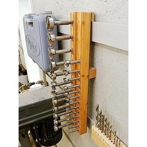 A wall mounted rack on our popular wall cleat system. We show you how to build the holder and the cleat system. French Cleat Ideas, Miter Station, Extra Long Table, Bit Organizer, Red Garage, Modern Kitchen Stools, Woodworking Shop Ideas, Tool Carts, Press Table