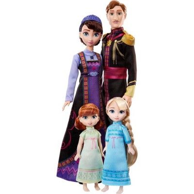 Disney Frozen Royal Family of Arendelle (Target Exclusive) Frozen 2 Characters, Elsa Dolls, King Agnarr, Queen Iduna, Disney Princess Doll Collection, Elsa And Anna Dolls, Frozen Elsa Doll, Frozen Fashion, Disney Frozen Toys