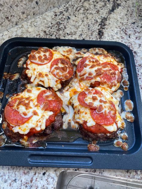 Pizza Burgers - Low Carb Revelation LLC Low Carb Marinara, Low Carb Burger, Bariatric Eating, Low Carb Meal Prep, Low Carb Meal, Pizza Burgers, Low Carb Pizza, Low Carb Lunch, Keto Recipes Dinner