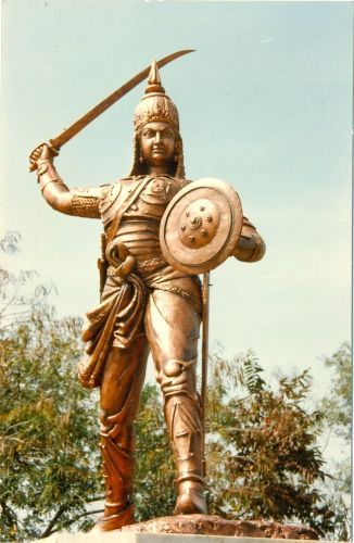 Rani Durgavati (Indian Military Leader & Patron of the Arts, 1524-64) Rani Durgavati, Dr Ambedkar Hd Wallpaper New, History Wallpaper, Photo Editing Websites, Indian Flag Images, Shadow Video, Love Background Images, Cute Love Wallpapers