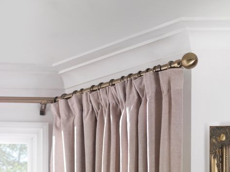 How to Choose and Hang Curtains in a Bay Window | Houzz UK Eyelet Curtains Living Rooms, Curtains In A Bay Window, Bay Window In Living Room, Bay Window Curtain Poles, Bay Window Blinds, Bay Window Treatments, Bay Window Curtain Rod, Curtains Uk, Bay Window Curtain