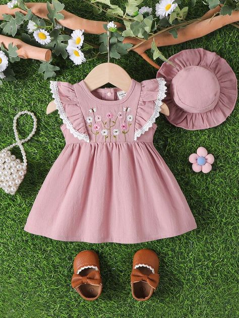 "Trendy Baby Frock Patterns That'll Melt Your Heart" Newborn Baby Girl Dresses, Baby Dress Tutorials, Baby Dress Embroidery, Newborn Dress, Newborn Baby Dresses, Baby Frock Pattern, Frock Patterns