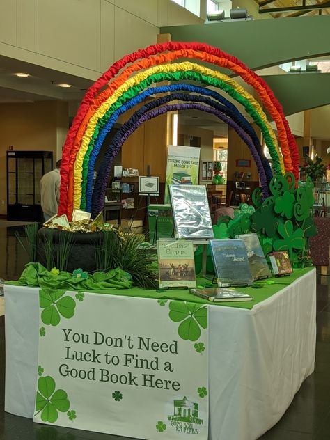 Library Christmas Tree Ideas, March Library Programs, St Patricks Day Library Display, Spring Book Fair Themes, March Book Displays, March Library Bulletin Boards, March Library Displays, Holiday Library Displays, Unique Bulletin Board Ideas