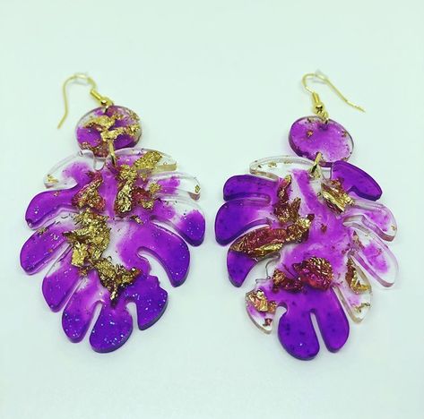 Purple Resin Earrings, Diy Resin Earrings, Earrings Aesthetic, Resin Jewelry Diy, Diy Epoxy, Diy Resin Art, Gold Flakes, Resin Diy, Leaf Earrings