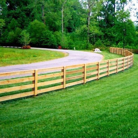 4 Rail Wood Fence, Farm Gates Entrance, Driveway Entrance Landscaping, Ranch Fencing, Horse Fence, Diy Backyard Fence, Fence Construction, Wood Fence Design, Country Fences