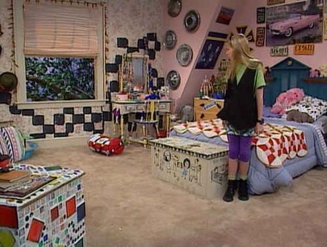 Clarissa's place (specifically her incredible vehicularly inspired room) in Clarissa Explains It All . | 20 Fictional Homes You Wish You Could Live In- her room is sooo cool. I wish I had her room when I was little Quirky Bedroom, 90s Room, Clarissa Explains It All, 90s Bedroom, 80s Room, 80s Bedroom, Retro Bedrooms, Retro Room, Appartement Design