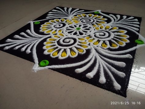 White Rangoli Design, White Rangoli, New Rangoli, Creative Practice, Daily Rangoli, New Rangoli Designs, Small Rangoli, Small Rangoli Design, Free Hand Rangoli Design