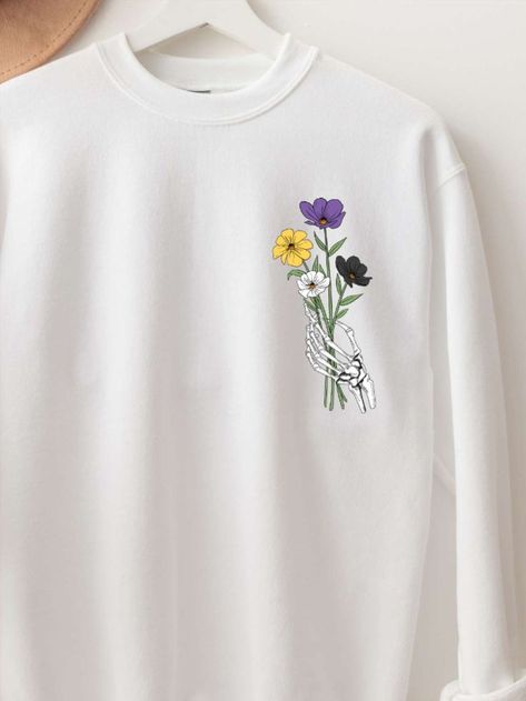 Pride Halloween, Pride Ideas, Nonbinary Flag, Pride Clothing, Flag Outfit, Pride Outfit, Floral Sweater, Mans World, Pride Shirts