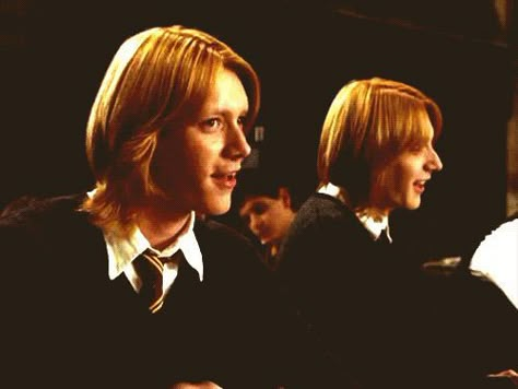 Wesley Twins, The Weasleys, Fred George Weasley, Oliver And James Phelps, Hogwarts Shifting, Weasley Family, The Weasley Twins, Shifting To Hogwarts, Oliver James