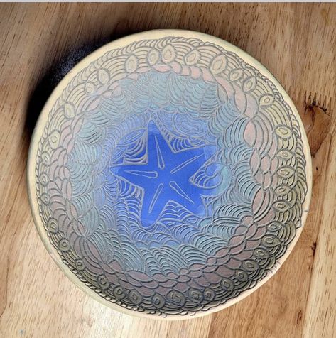 Starfish Pottery Painting, Sgraffito Designs, Sgraffito Fish, Ocean Inspired Ceramics, Ocean Sgraffito, Ceramic Bowl Ocean, Star Ocean, Ocean Design, Sea Star