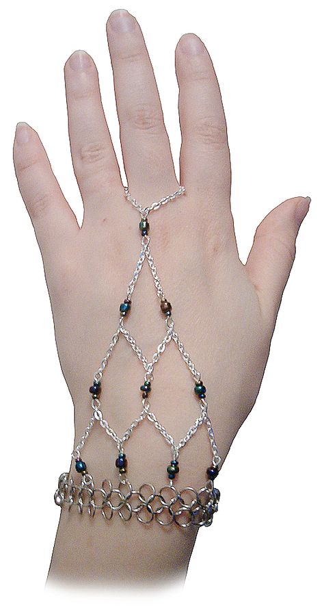 Chain Mail Hand Flower by JSyas Rings Chain, Hand Chain Jewelry, Hand Flower, Chainmail Jewelry, Chain Maille Jewelry, Hand Bracelet, Beaded Bracelet Patterns, Chain Mail, Hand Jewelry