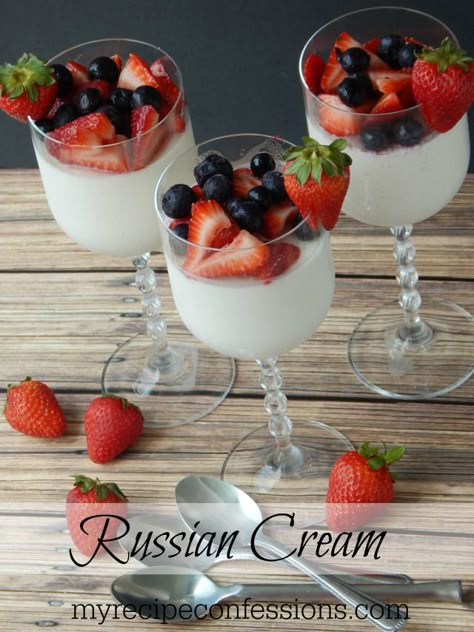 Russian-Cream dessert is so easy and elegant! It would be perfect for your Memorial Day picnic or Fourth of July barbecue! Russian Cream, Russian Foods, Strawberry Pudding, Russian Desserts, Homemade Vanilla Ice Cream, Russian Food, Creamy Desserts, Cream Desserts, Homemade Vanilla