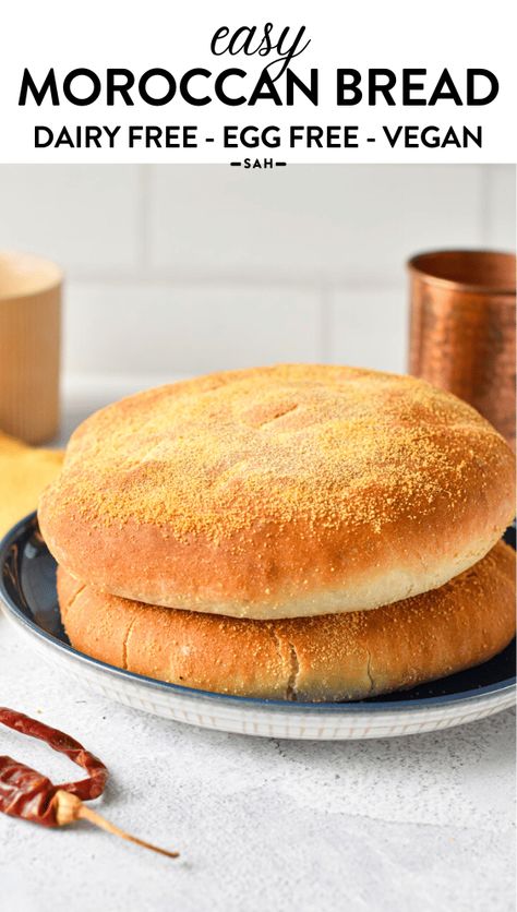 These easy Moroccan Bread are typical Moroccan white bread also called Khobz and traditionally served as a side to Moroccan meals. They are crispy on the outside, with a light semolina flour crispy layer and soft in the middle. Moroccan Meals, Moroccan Recipe, Moroccan Bread, Semolina Flour, Moroccan Recipes, Moroccan Dishes, Moroccan Food, Historical Background, Middle Eastern Recipes