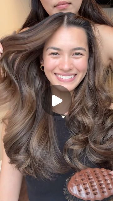 Laura Kim on Instagram: "Latte brunette   We are starting 2024 with @emily_kaufman_  Her signature healthy bouncy brunette (no bleach) that we are in LOVE 🧡❤️ . . .  #lattebrunette #brunette #brownhair #longhair #brunettebalayage #nobleach" Latte Brunette Balayage, Latte Brown Hair, Latte Brunette, Latte Hair Color, Brown Bayalage Hair, Brown Bayalage, Bayalage Brunette, Brown Hair Looks, Brunette Balayage Hair