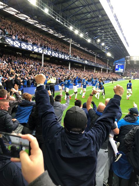 Everton Football Club, Art 2023, Goodison Park, Premier League Football, Everton Fc, Clubbing Aesthetic, Football Is Life, Football Pictures, Chelsea Fc