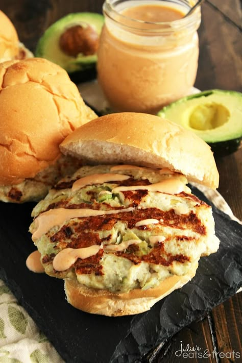 Chicken Ranch Burgers, Chicken Avocado Burger, Ranch Burgers, Avocado Burger, Chicken Burger, Burgers Sandwiches, Yogurt Sauce, Chicken Avocado, Flank Steak