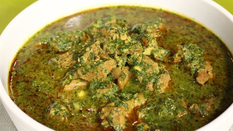 Check Handi Saag Gosht Recipe in Urdu. Learn to cook Handi Saag GoshtRecipe by chef at Masala TV show Saag Gosht Recipe, Saag Gosht, Goat Curry, Regional Recipes, Gosht Recipe, Tv Recipes, Mutton Recipes, Lamb Recipes, Indian Recipes