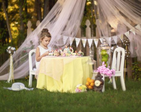 Tea Party Portrait, Tea Party Pictures, Fancy Party Ideas, Tea Party Photography, Theme Photoshoot, Mini Photo Sessions, Spring Portraits, Party Shots, High Tea Party