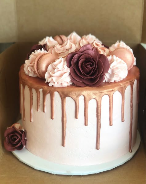 Drip Cake Ideas Birthday Woman, Rose Gold 60th Birthday Cake, Burgundy And Gold Cake Birthday, Drip Cakes Birthday Woman, Rose Gold Cake Design, Rose Gold Drip Cake Birthday, Rose Gold Bday Cake, Mauve Birthday Cake, Rose Gold Cake Birthday One Layer