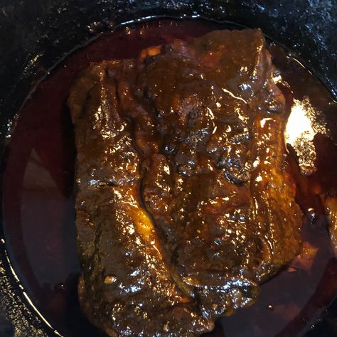 Dutch Oven Beef Brisket Recipes, Dutch Oven Beef Brisket, Brisket Dutch Oven Recipes, Dutch Oven Brisket Recipes, Brisket Recipes Dutch Oven, Beef Brisket Dutch Oven, Dutch Oven Meat Recipes, Dutch Oven Brisket, Braised Brisket Recipes Oven