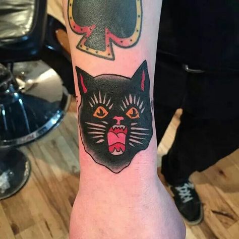 A Milton Zeis cat by Atom Lenhart, Golden Ages Tattoo Cat Face Tattoos, Black Cat Tattoo, Tato Flash, Kitten Tattoo, Tato Tradisional, Traditional Tattoo Old School, Traditional Style Tattoo, Vintage Cowgirl Art, Black Cat Tattoos