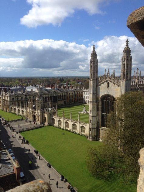 Cambridge University Campus, Kings College Cambridge, Cambridge University Aesthetic, School Gates, Cambridgeshire England, King's College Cambridge, Boarding School Aesthetic, Cambridge College, Uk College