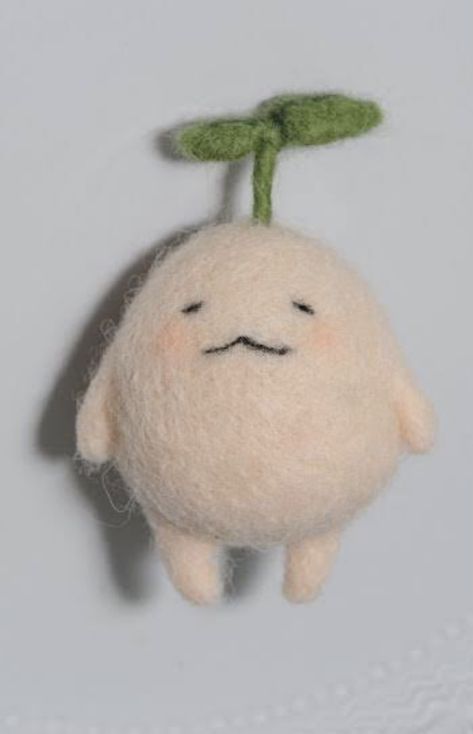 Sanrio Needle Felt, Needle Felting Simple, Needle Felt Kawaii, Needle Felt Monster, Needle Felting Gifts, Felting Ideas Easy, Kawaii Needle Felt, Easy Needle Felting Ideas, Wool Felting Ideas